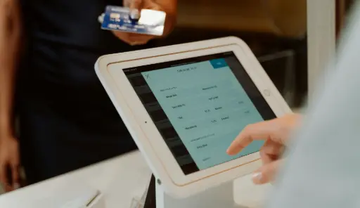 Tablette tactile logiciel de caisse en point de vente, intégration TPE certifié SoftPOS